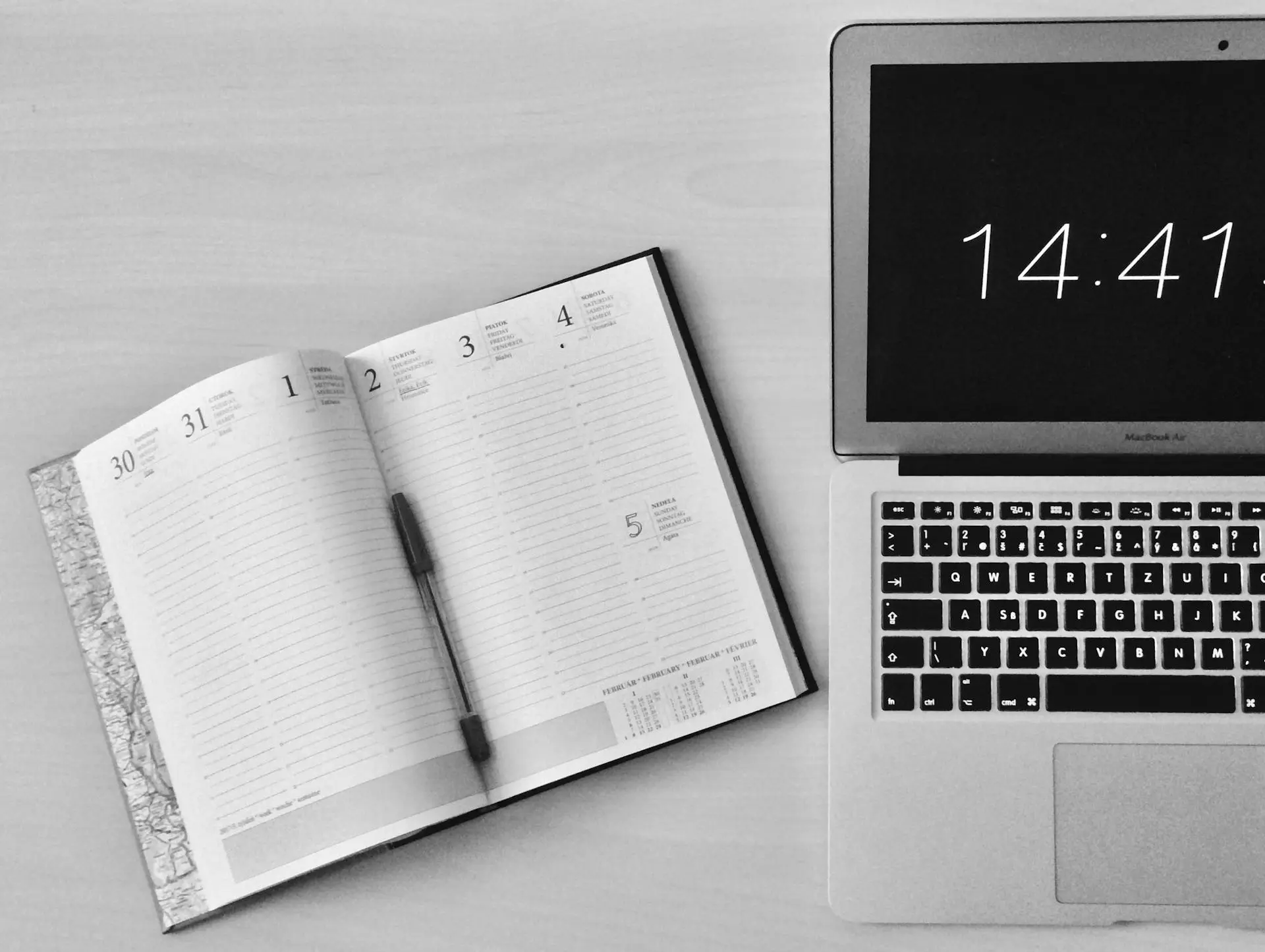 Spring real estate season is busy—but that doesn’t mean you have to work around the clock.