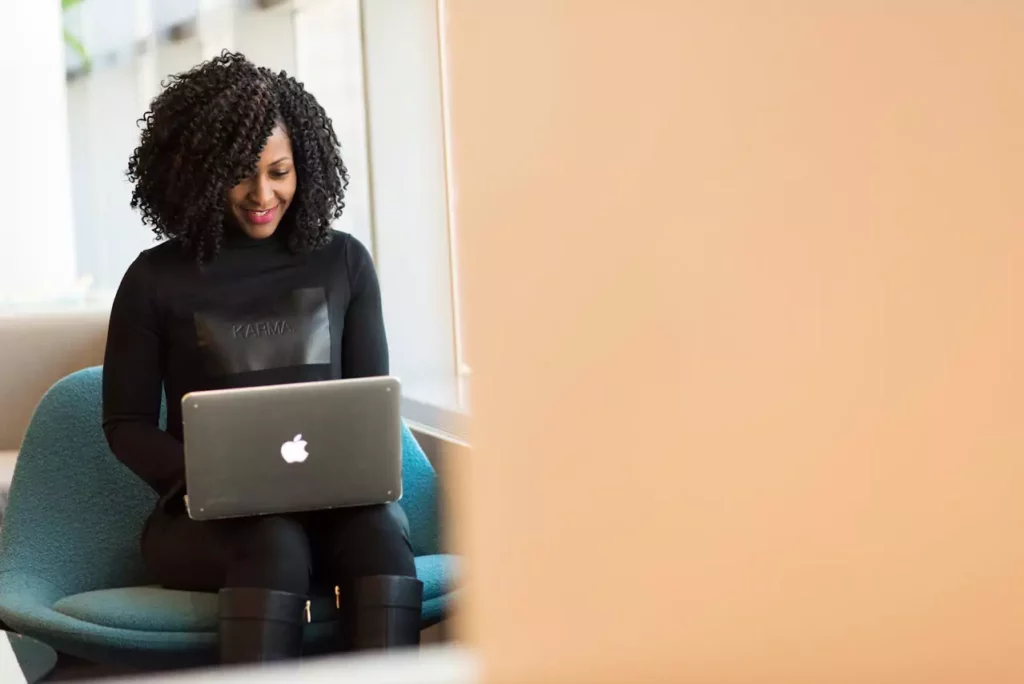 Scheduling tools free you up to be present in real-time where it counts.