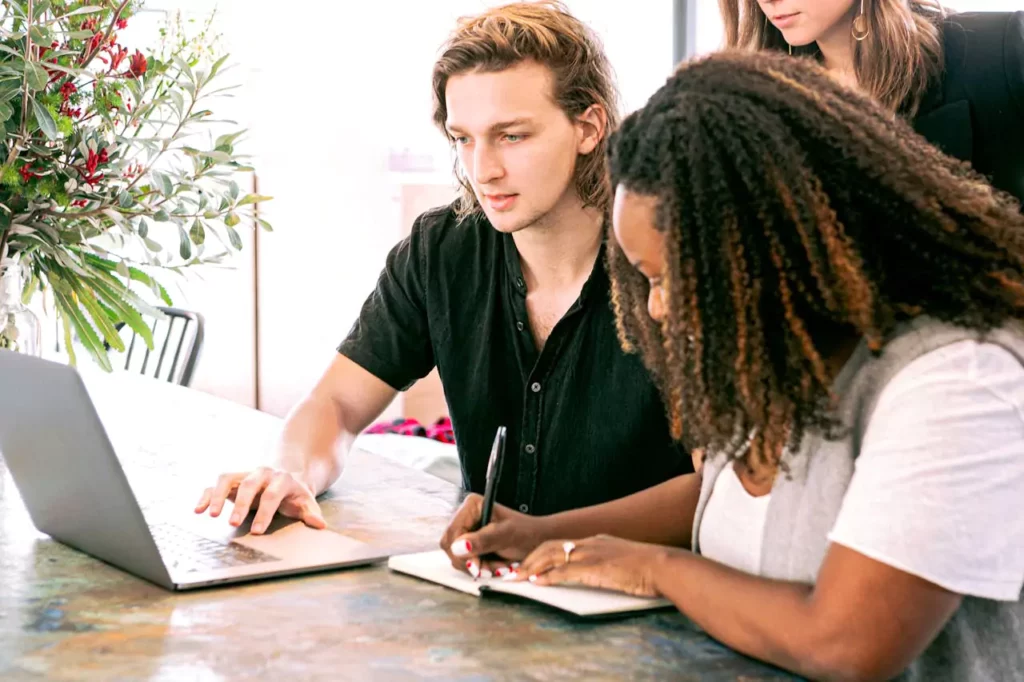A solid weekly routine keeps your business running smoothly.