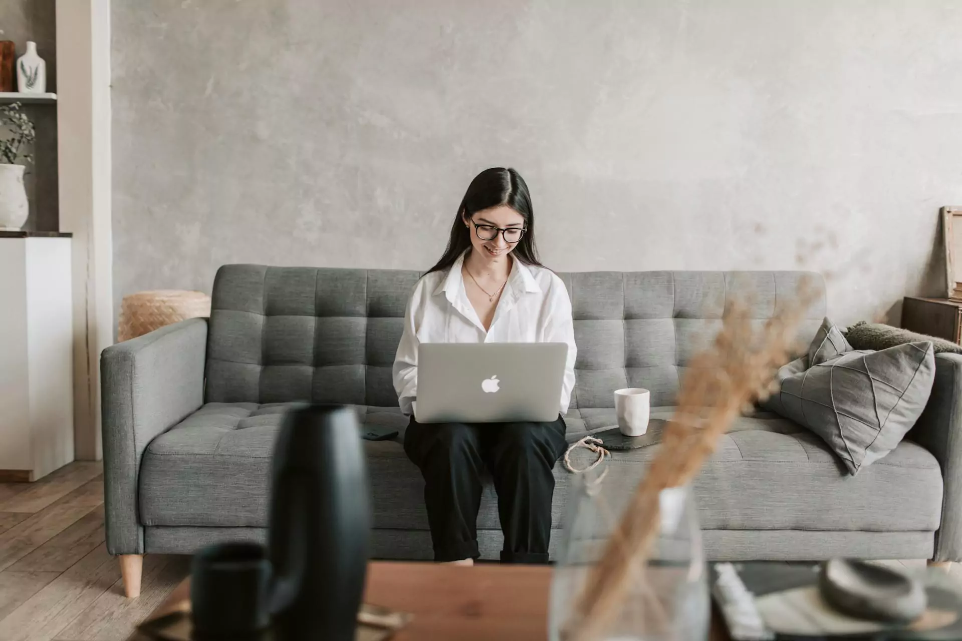 Ditch manual check-ins—here’s how to follow up smarter, not harder.