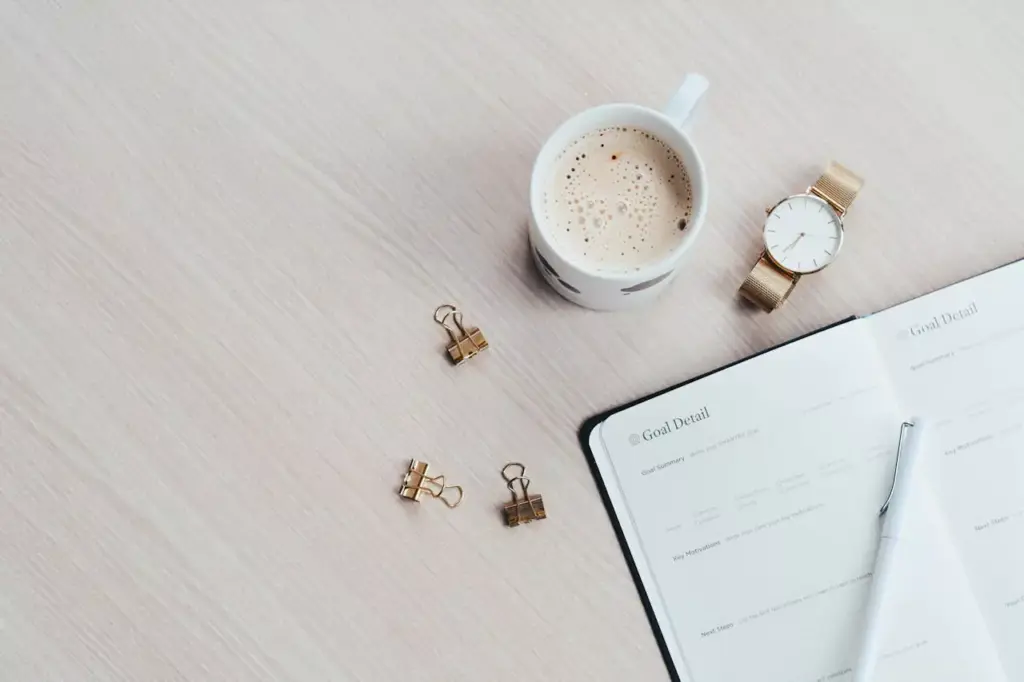 Assign themed days to stay in control of your calendar.