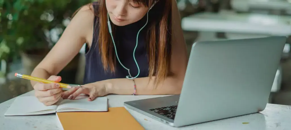 Gen Z isn’t looking for door-to-door flyers—they’re looking for authentic, digital-first agents.
