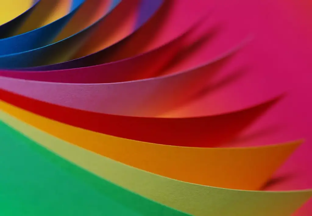 The right colors signal luxury and sophistication to your clients.